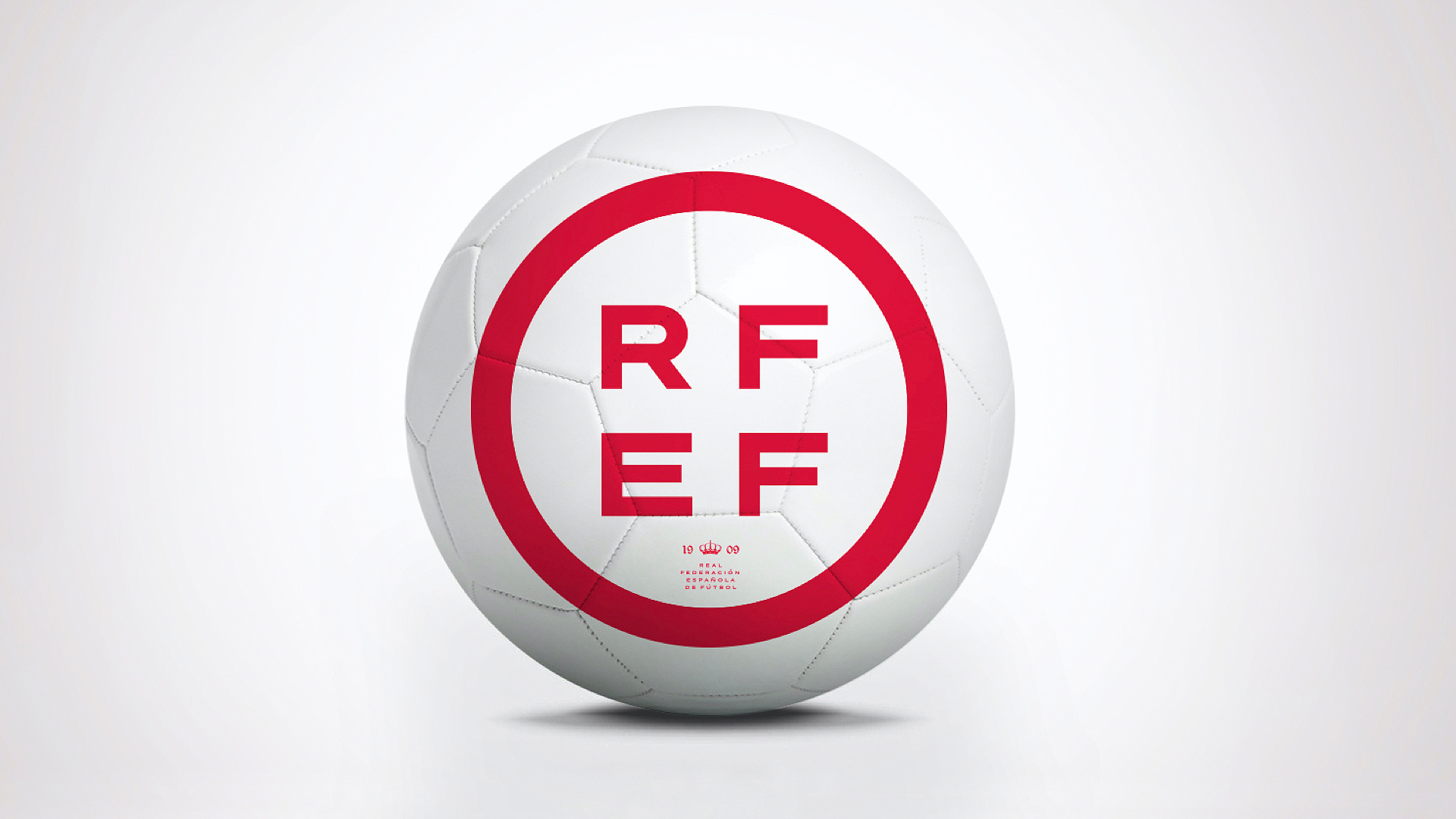 03-RFEF-multipleStudio Marca Real Federación Española de Fútbol - multipleStudio